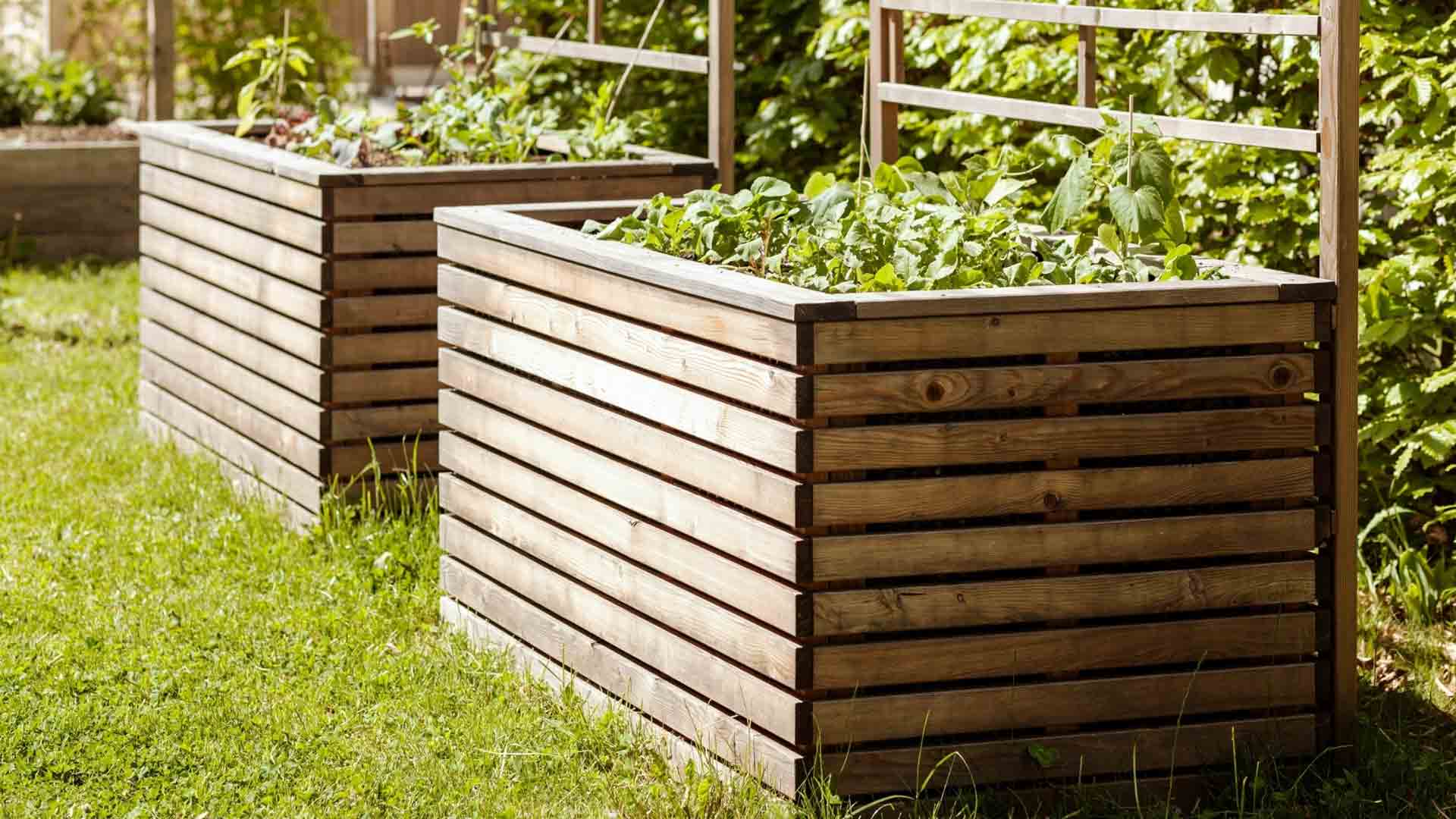 Hochbeet-im-Garten-als-Gestaltungselement